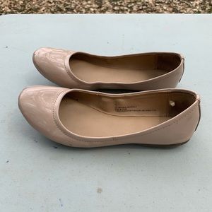 Nude Mossimo round toe flats